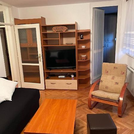 Lolly Apartment Karlovac Exterior photo